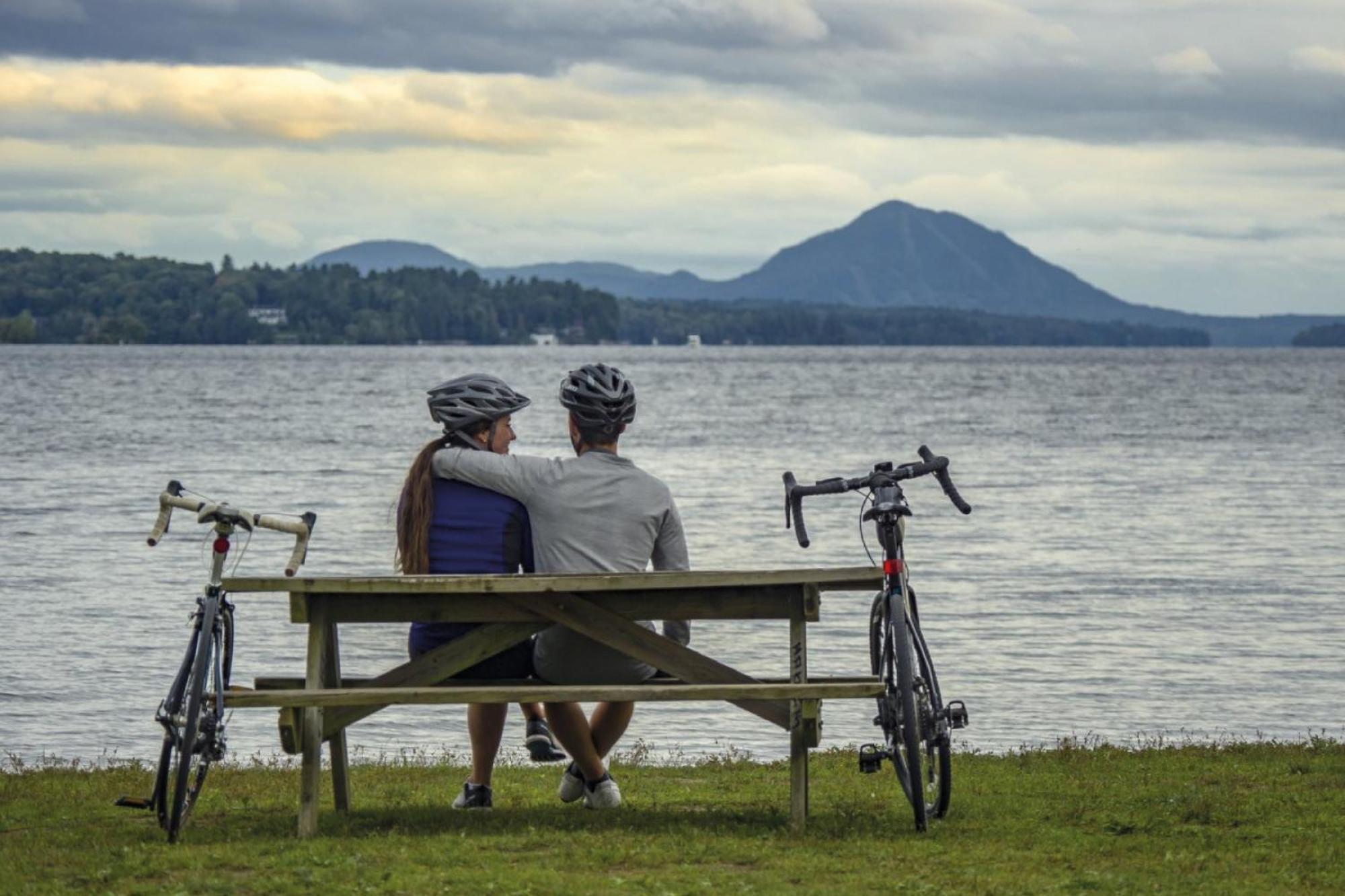 Au Sommet Du Lac Magog Ngoại thất bức ảnh