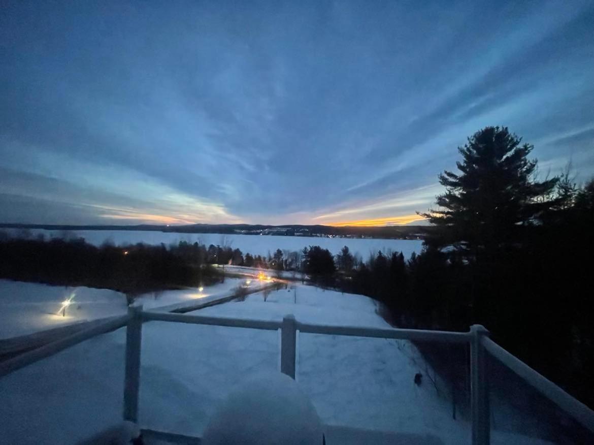 Location Au Sommet Du Lac Magog Ngoại thất bức ảnh