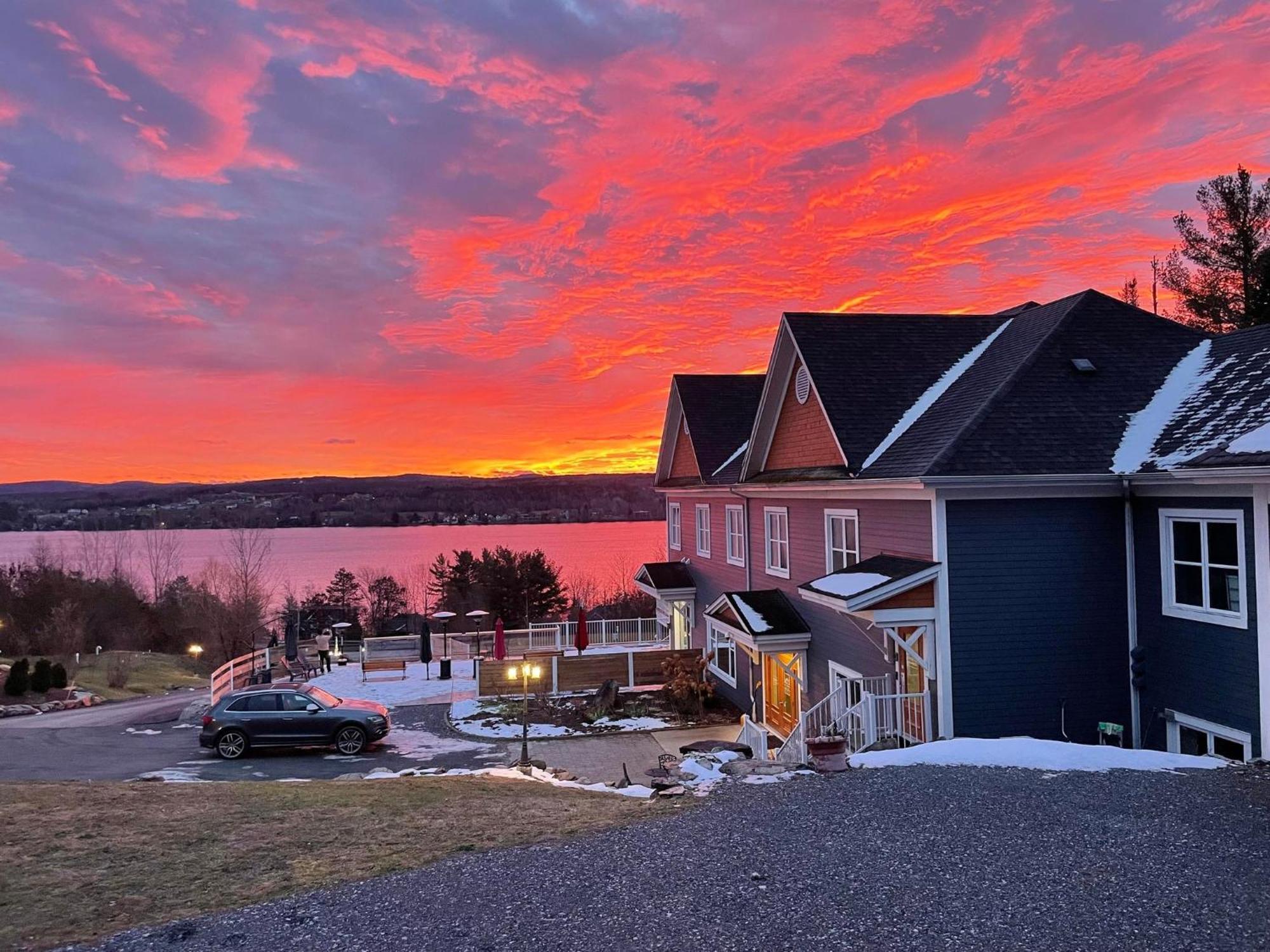 Location Au Sommet Du Lac Magog Ngoại thất bức ảnh